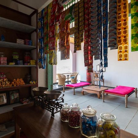Kol Pol Mohalla Boutique Stay Удайпур Екстериор снимка