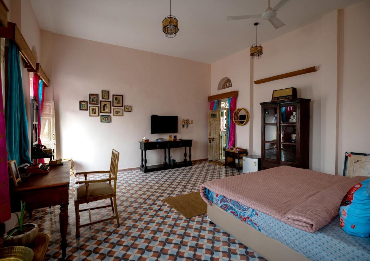 Kol Pol Mohalla Boutique Stay Удайпур Екстериор снимка