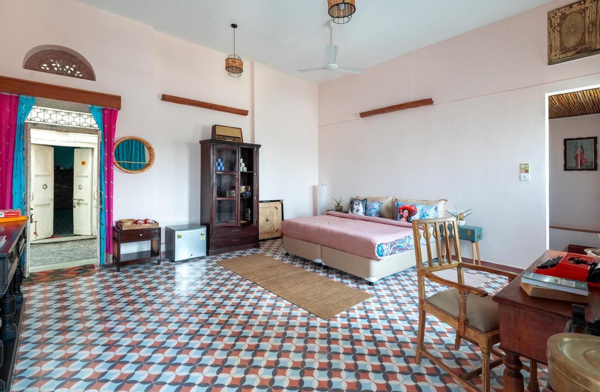Kol Pol Mohalla Boutique Stay Удайпур Екстериор снимка