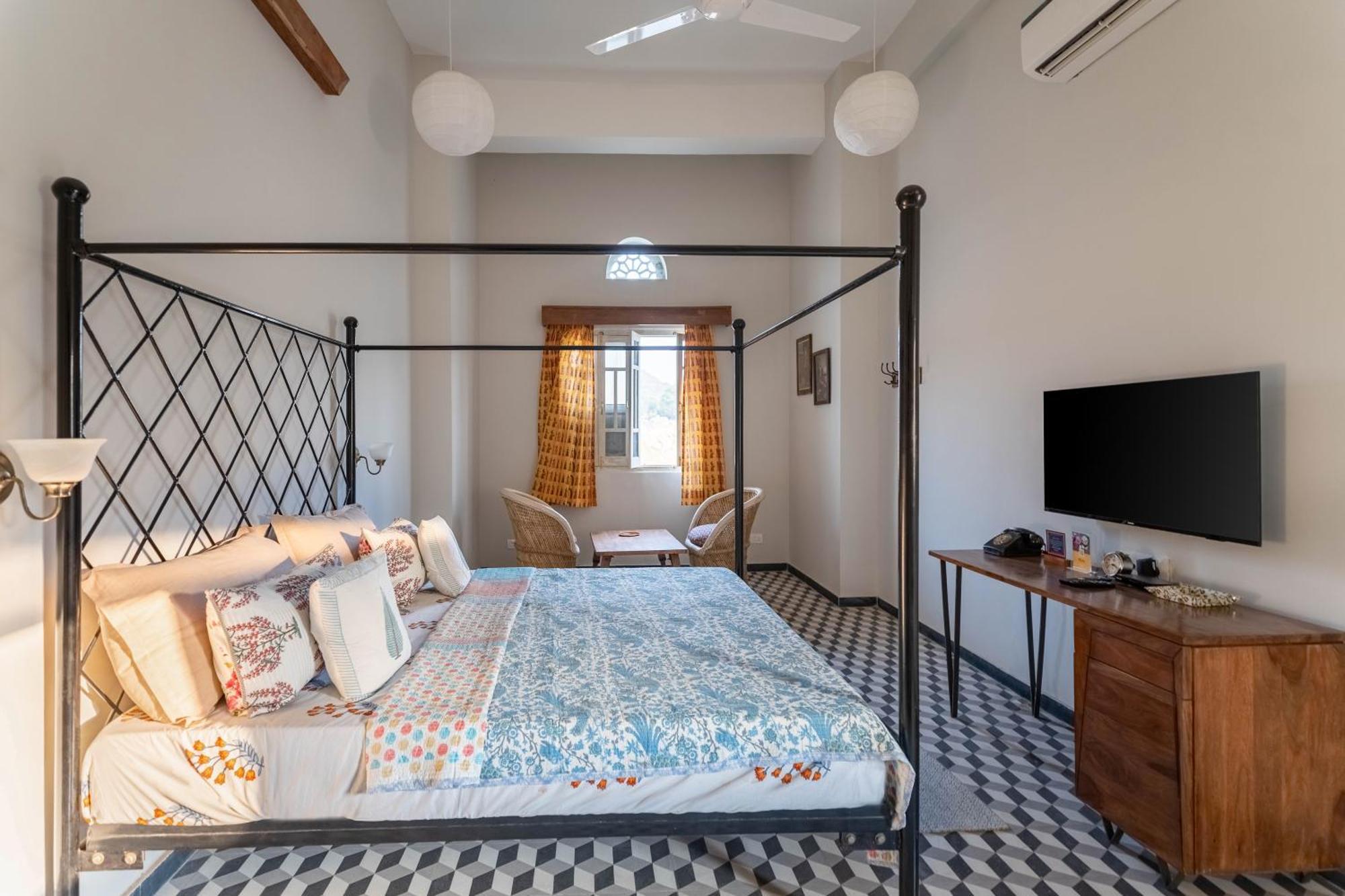 Kol Pol Mohalla Boutique Stay Удайпур Екстериор снимка